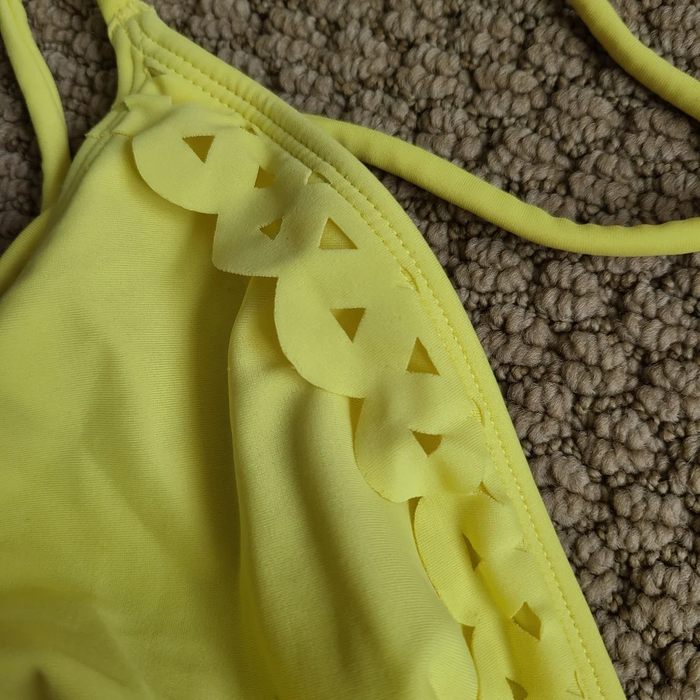 Triangle Bikini Top - Picture 2 of 3
